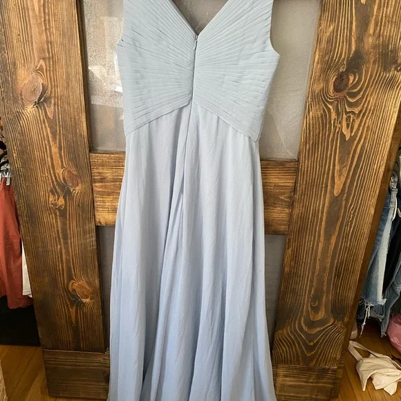 Elegant Blue Evening Gown - Picture 3 of 5